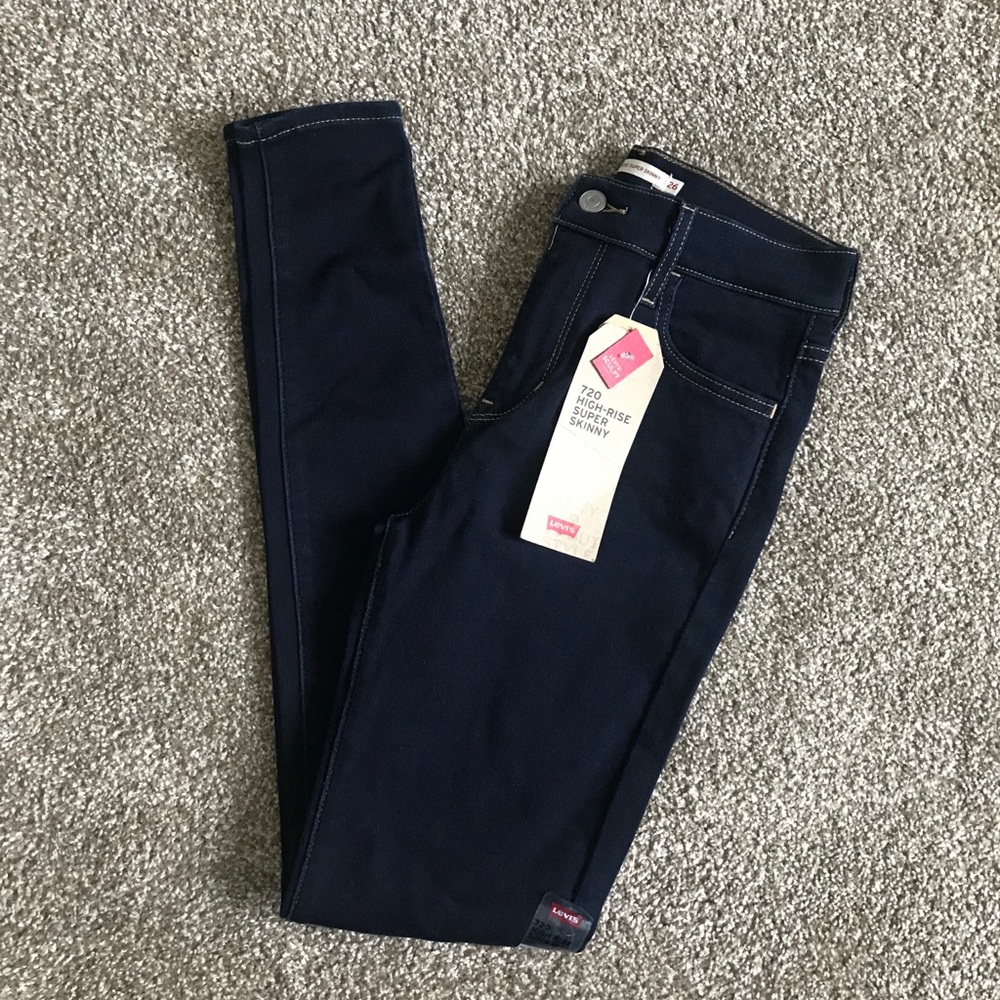 Levi’s 720 High-Rise Super Skinny Jeans